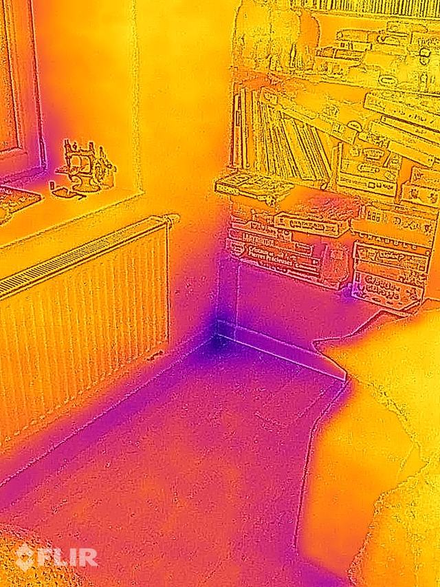 Thermographie d'un angle de pièce