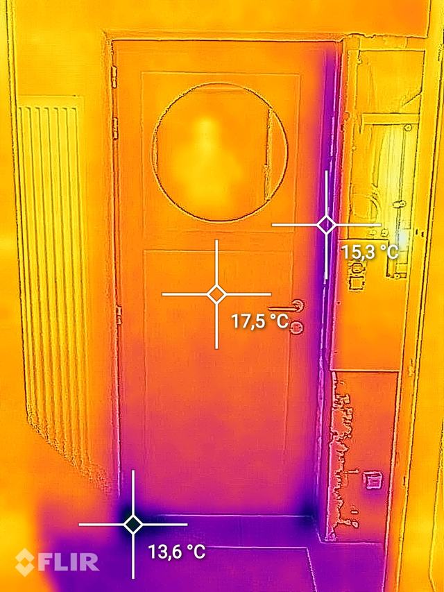 Thermographie d'une porte d'entrée
